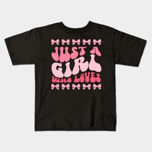 Just A Girl Who Loves Bows Kids T-Shirt